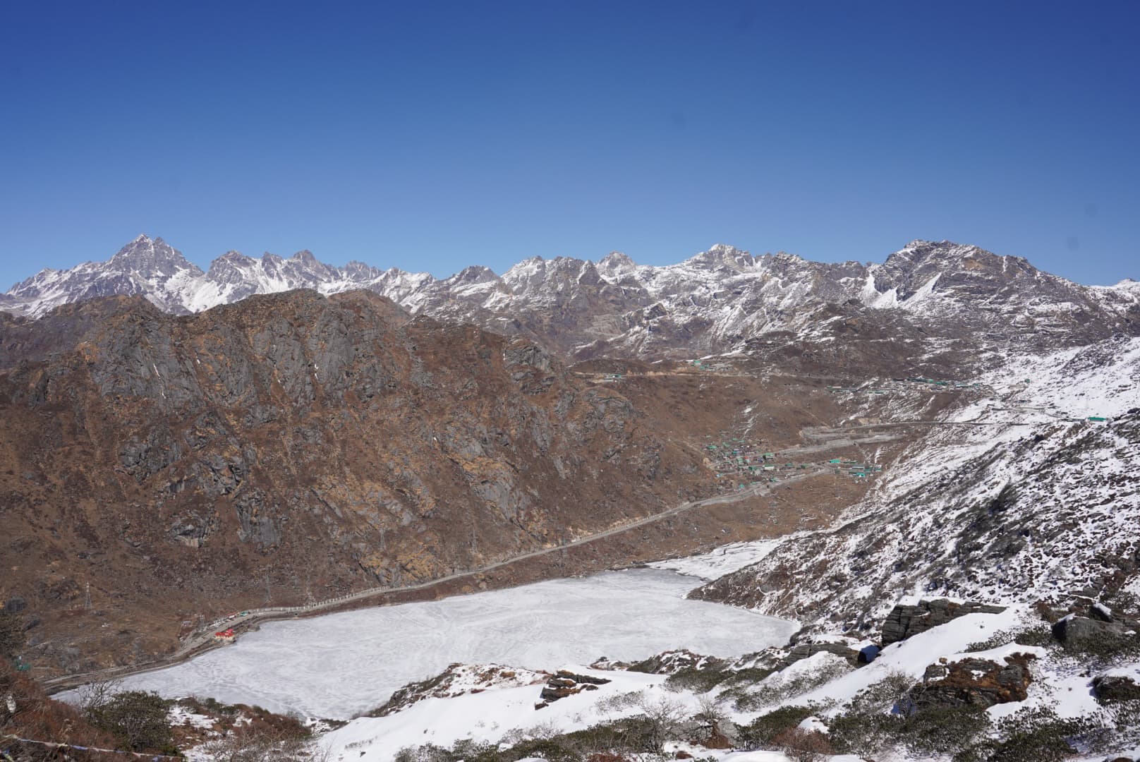 tsongmoLake.jpg